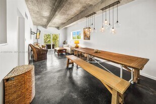 301 Michigan Ave in Miami Beach, FL - Building Photo