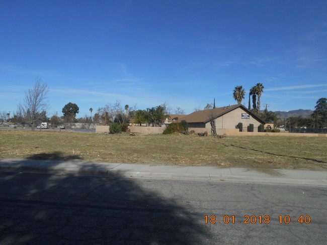 Rainbow Terrace in Hemet, CA - Building Photo - Other