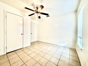 308 C St in Kerrville, TX - Building Photo - Building Photo