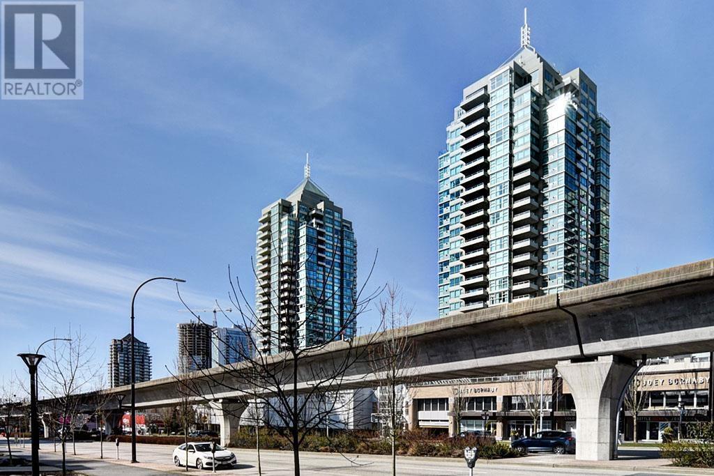 4398-4398 Buchanan St in Burnaby, BC - Building Photo