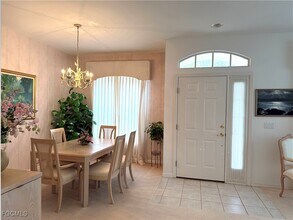 11081 Lakeland Cir in Ft. Myers, FL - Building Photo - Building Photo