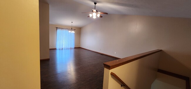 712 Autumn Ridge Ct in Andover, KS - Foto de edificio - Building Photo