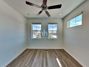 26141 E Calhoun Pl in Aurora, CO - Building Photo - Building Photo