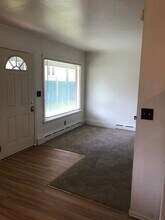 703 S 9th Ave, Unit 3 in Yakima, WA - Foto de edificio - Building Photo