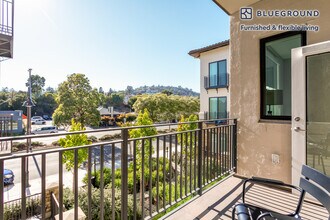 333 El Camino Real in San Carlos, CA - Building Photo - Building Photo