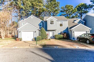 93 Madison Chase in Hampton, VA - Foto de edificio - Building Photo