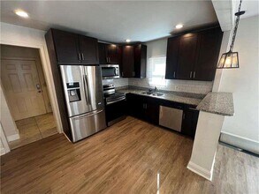 1056 Welch St SW in Atlanta, GA - Building Photo - Building Photo