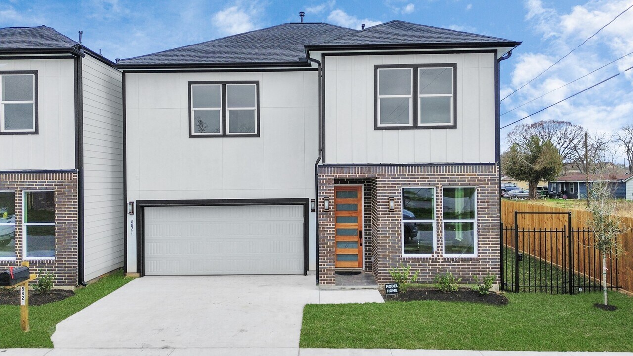 8815 Edgar St in Houston, TX - Building Photo