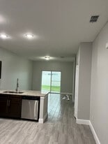 736 Bittern Ln in Kissimmee, FL - Building Photo