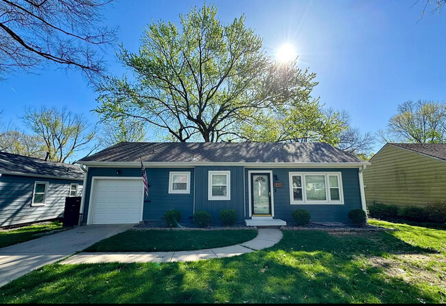 property at 5010 Juniper Dr