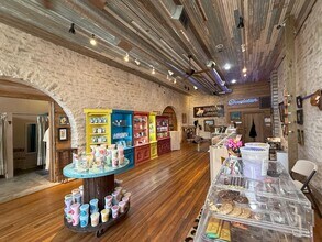101 Walnut St in Glen Rose, TX - Building Photo - Building Photo