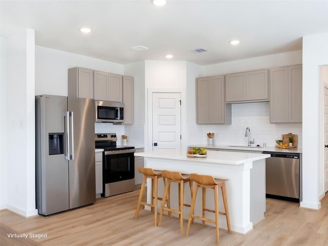 property at 2031 Longmire Villas Ct