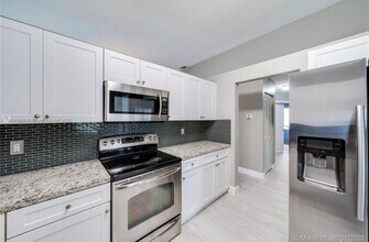 20421 SW 1st St in Pembroke Pines, FL - Building Photo - Building Photo