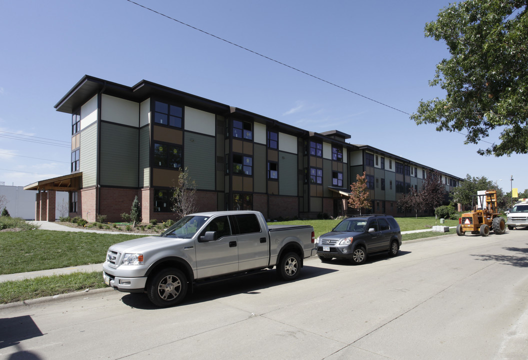 Millard Manor in Omaha, NE - Building Photo