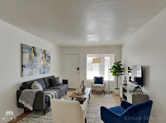 property at 260 W 8th Ave