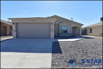 13744 Flora Vista Ave in Horizon City, TX - Building Photo - Building Photo