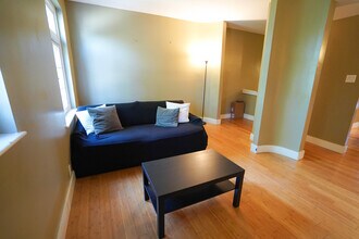 615 Westgate Ave, Unit C in University City, MO - Foto de edificio - Building Photo