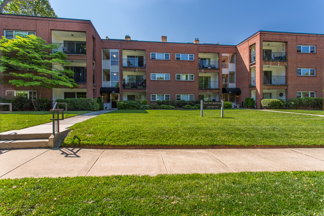 Grove Park Apartments