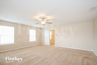 8827 Browns Valley Ct, Unit G-105 in Indianapolis, IN - Building Photo - Building Photo