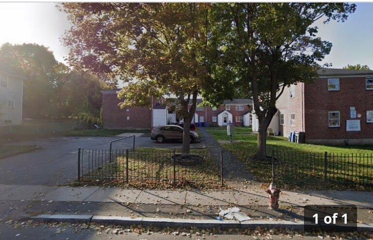 53 Enfield St in Hartford, CT - Building Photo
