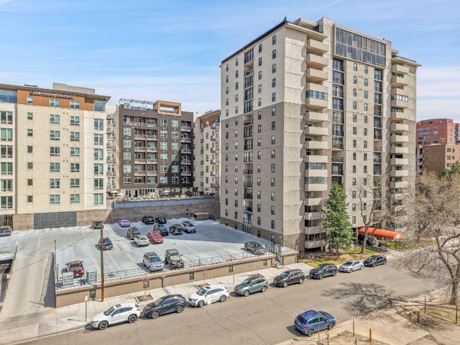 2 Adams St in Denver, CO - Building Photo - Building Photo