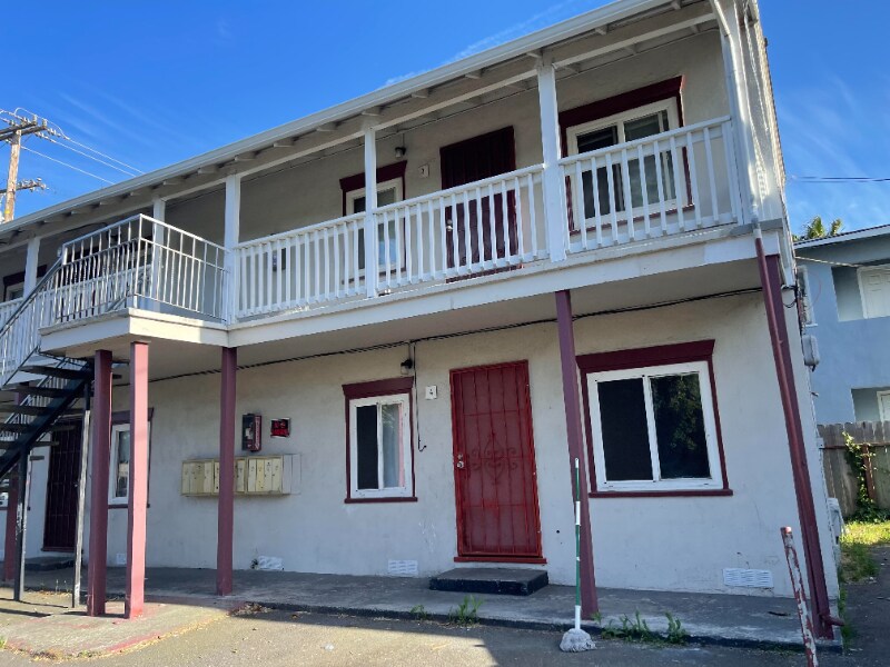 6004 Martin Luther King Jr Blvd in Sacramento, CA - Building Photo