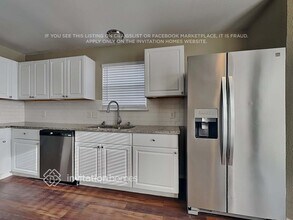 8175 Spruce Valley Dr, Unit 17 in Fort Worth, TX - Building Photo - Building Photo