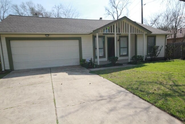 21314 Greenham Dr in Spring, TX - Building Photo - Building Photo