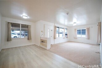 1438 Kaleilani St in Pearl City, HI - Foto de edificio - Building Photo
