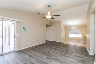 12561 Desert Flower Rd in Avondale, AZ - Building Photo - Building Photo