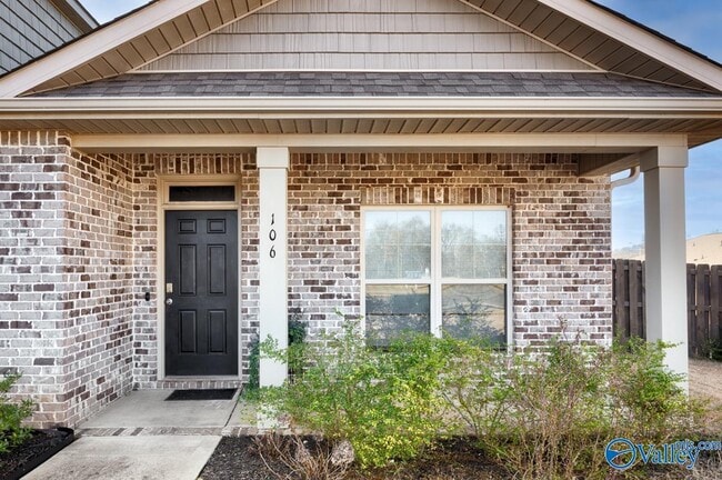 106 Oak Fletcher Dr in Harvest, AL - Building Photo - Building Photo