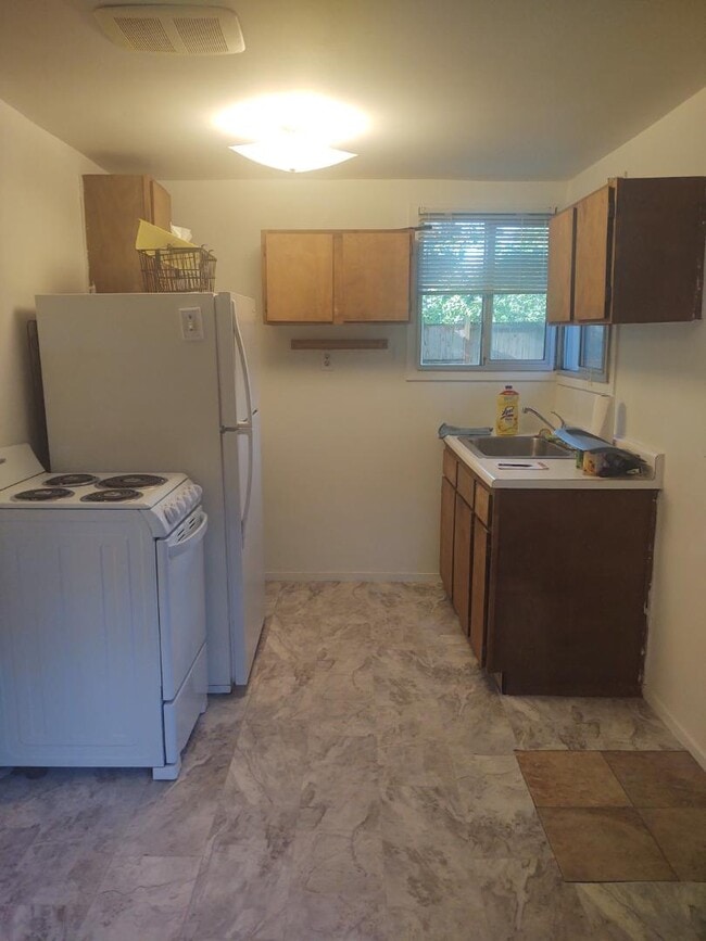 14514 Evanston Ave N in Shoreline, WA - Building Photo - Building Photo