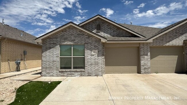 2112 N Avenue L in Lubbock, TX - Building Photo - Building Photo