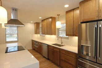 513 Concord Ln in Carmel, IN - Building Photo - Building Photo