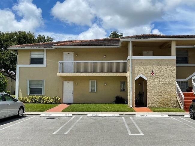 9971 Twin Lakes Dr in Coral Springs, FL - Building Photo - Building Photo