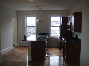 30 Jamaicaway, Unit 2 in Boston, MA - Building Photo - Building Photo