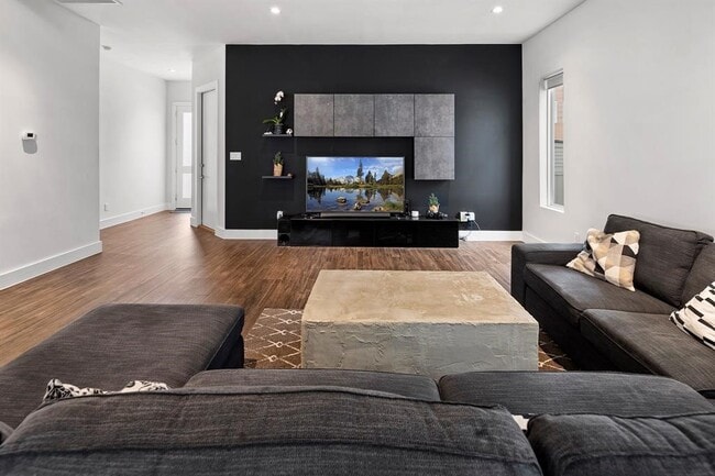 property at 5511 Paraiso Pl