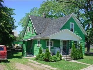 71 Robinson St in Silver Creek, NY - Foto de edificio