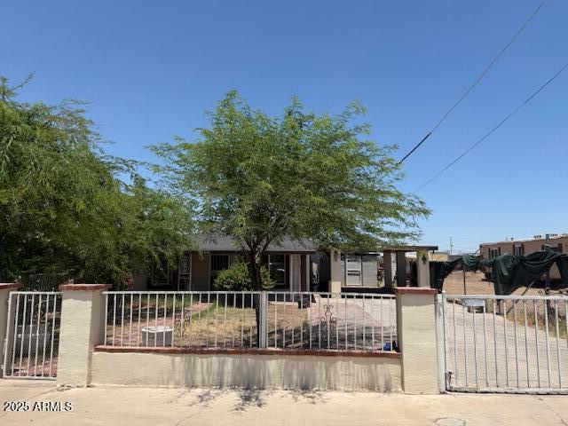 property at 2942 W Yuma St