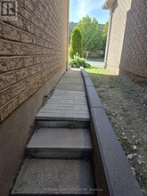 552 Ravenstone Ct in Mississauga, ON - Building Photo - Building Photo