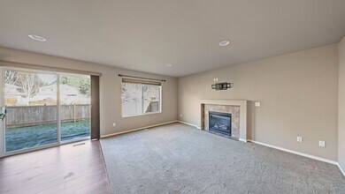 1421 NW Lofton Loop in Oak Harbor, WA - Building Photo - Building Photo