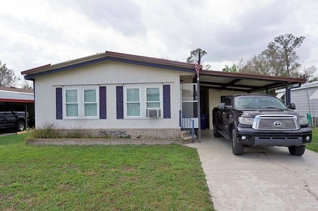 6332 Bayberry Blvd NE in Winter Haven, FL - Foto de edificio - Building Photo