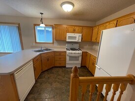 23181 Dakotah St NW in St Francis, MN - Building Photo