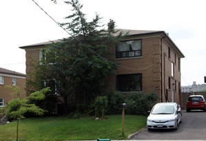 26-28 Leduc Dr Apartments