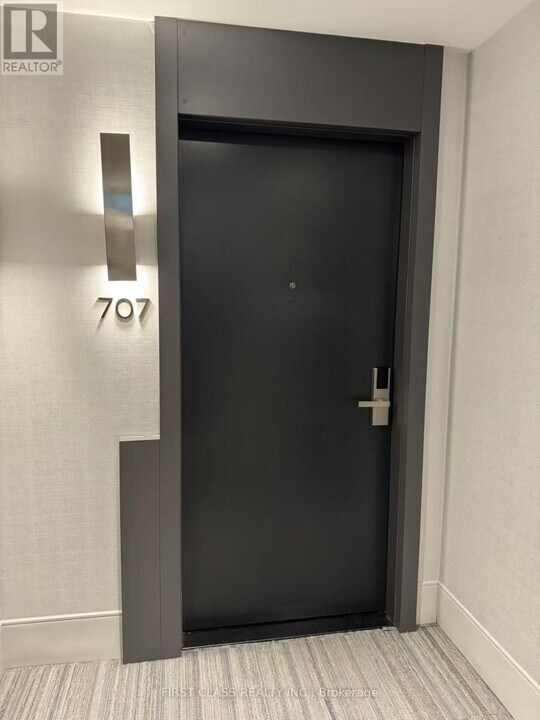 38-738 Water Walk Dr in Markham, ON - Building Photo