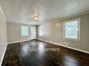 210 W Mimosa Dr in Midwest City, OK - Building Photo - Building Photo
