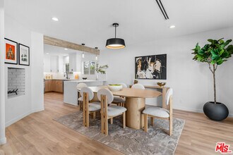 16517 Hartsook St in Los Angeles, CA - Building Photo - Building Photo