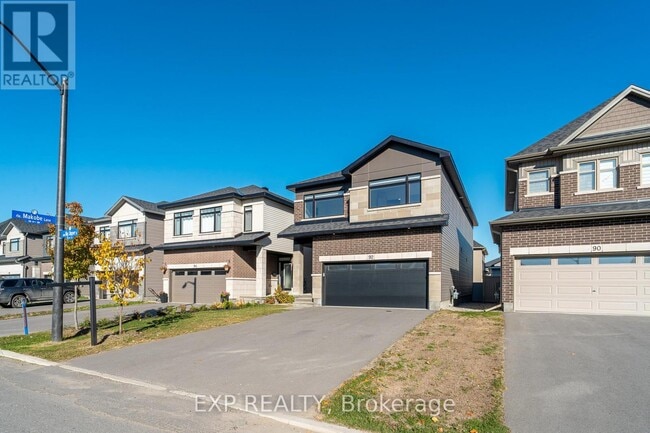 92 Big Dipper St in Ottawa, ON - Building Photo - Building Photo