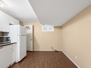 5016-521A Street Southwest - Lower St in Calgary, AB - Building Photo - Building Photo