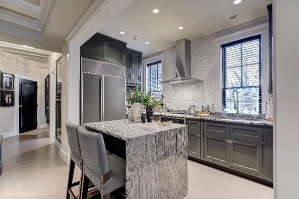 44 Bliss Mine Rd in Middletown, RI - Building Photo - Building Photo